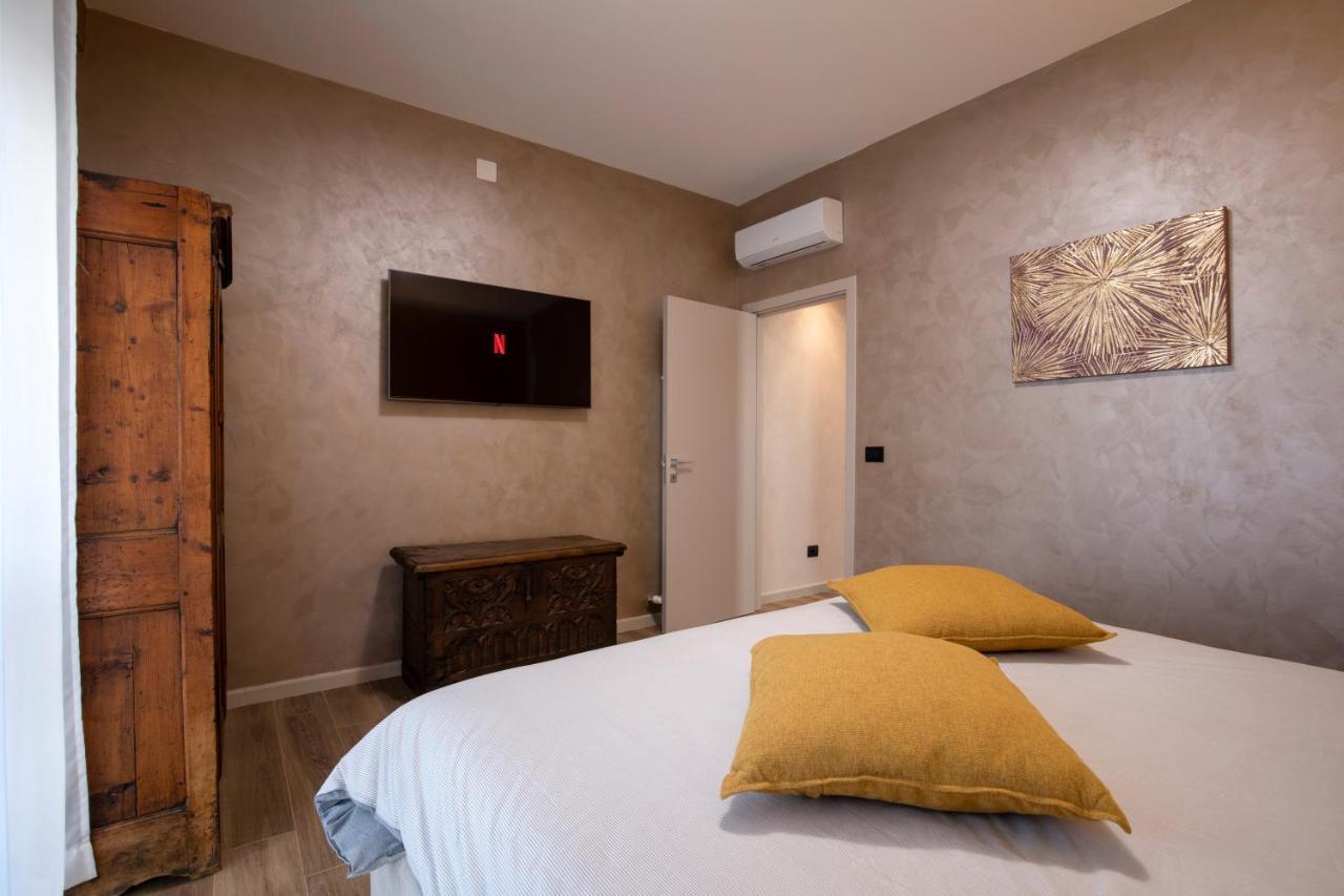 La Lupa Apartment - In The Heart Of Aosta With Car Box المظهر الخارجي الصورة