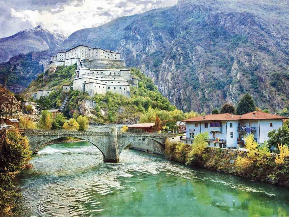 La Lupa Apartment - In The Heart Of Aosta With Car Box المظهر الخارجي الصورة